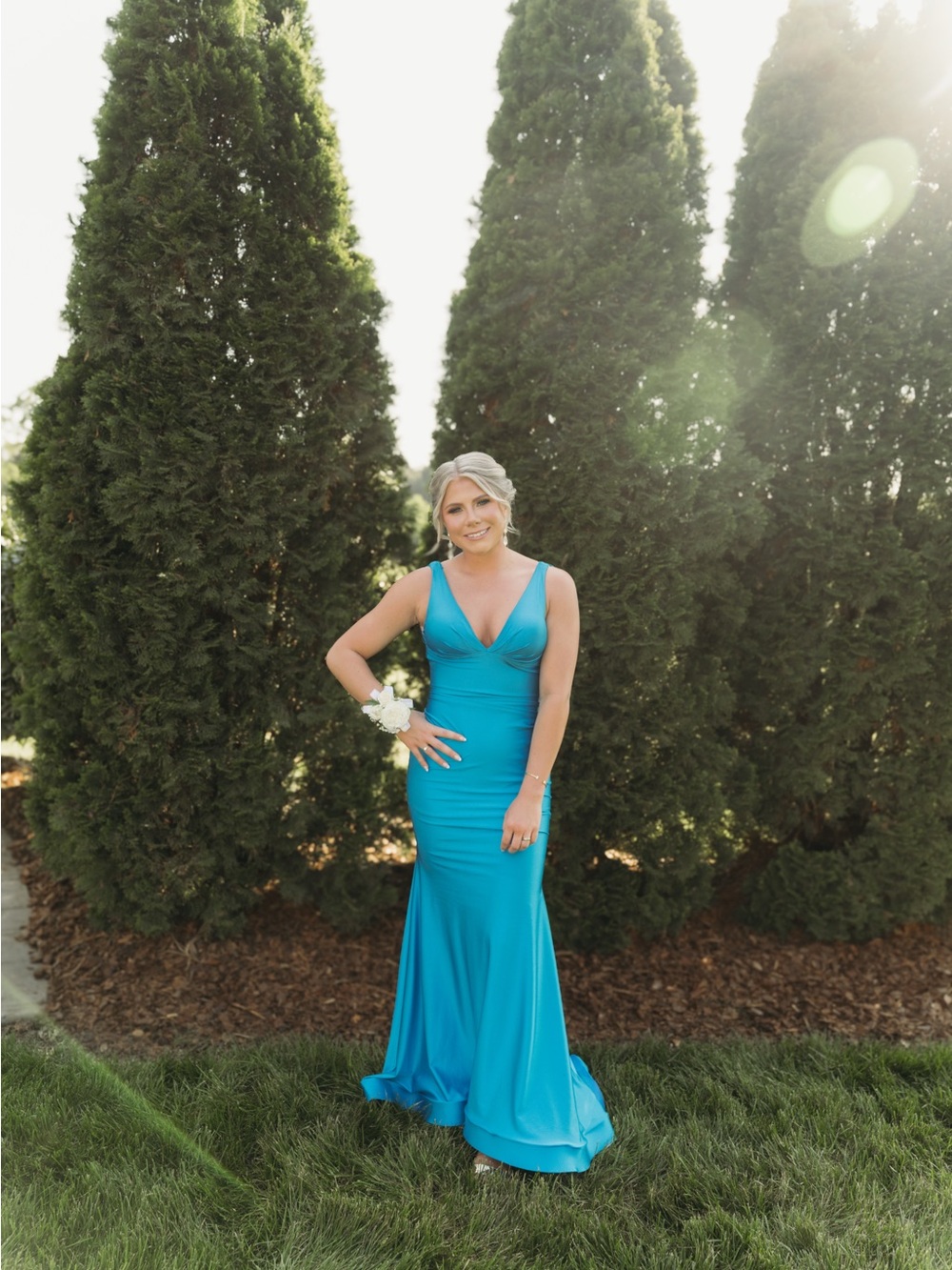Elegant Teal V-Neck Evening Gown - Sleeveless Formal Dress